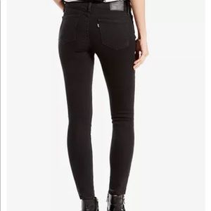 Levi’s® 511® Distressed Black Skinny